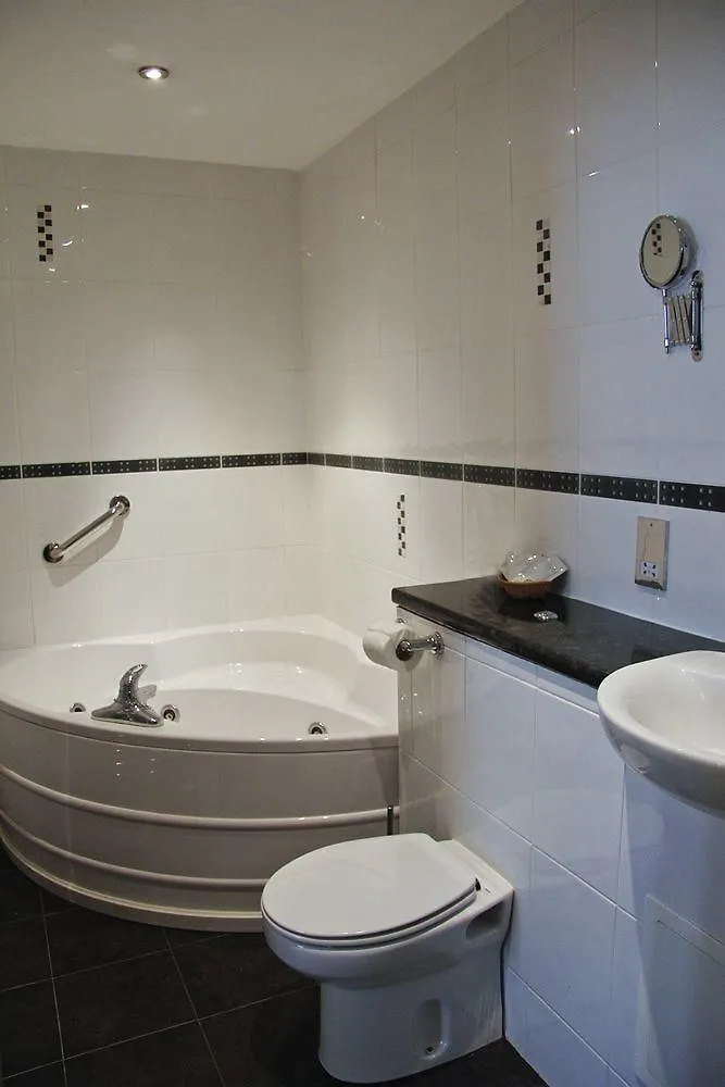 Grosvenor Suites Edinburgh Apartment