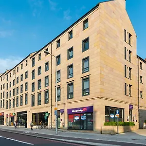 Destiny Student - Shrubhill Daire